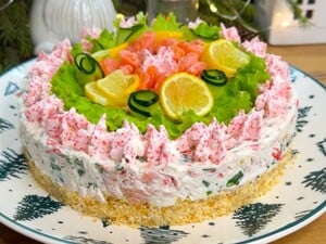 Смешайте это с майонезом – и получится невероятно вкусный и нежный закусочный торт. Рецепт