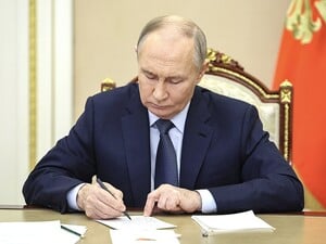 Путін підписав закон, який дозволяє вилучити житло українців на окупованих територіях