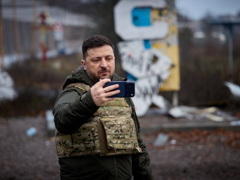 Росіяни два дні били по стелі Куп'янська, біля якої Зеленський записував звернення до українців – ЗМІ