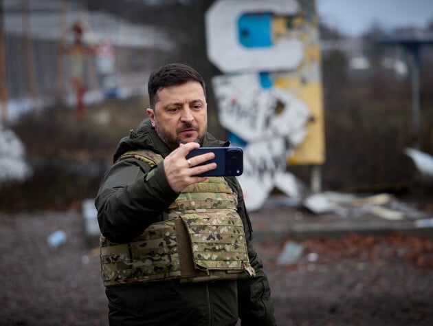 Росіяни два дні били по стелі Куп'янська, біля якої Зеленський записував звернення до українців – ЗМІ