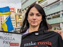 В поединке победит тот, чья воля сильнее. Поддадимся давлению – жертвы и потери будут больше