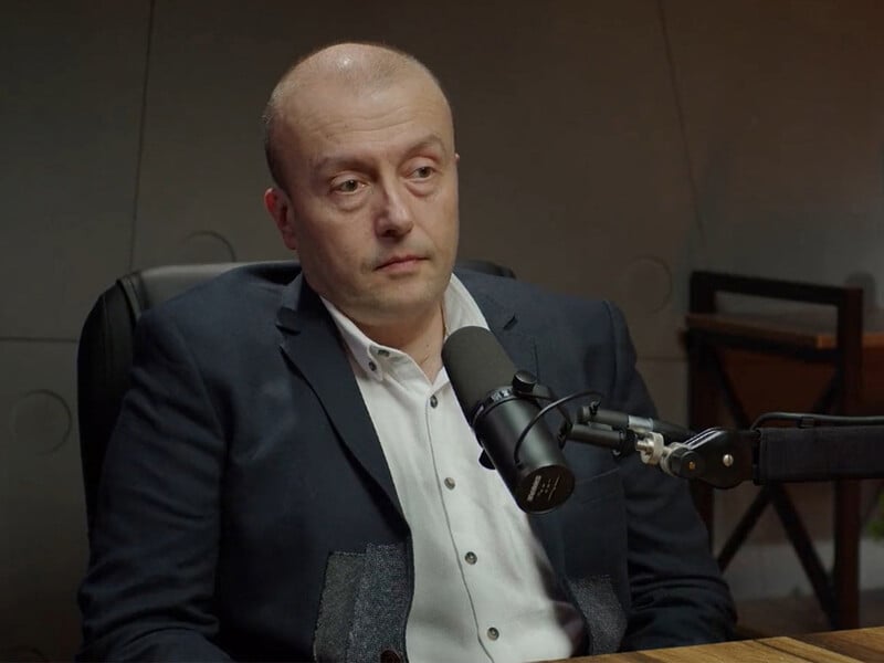 "Ми всі старіємо під час війни." Історія невролога Олексія Пелепейченка увійшла до музею "Голоси Мирних"