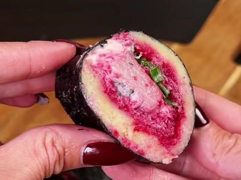 Ця неймовірно смачна закуска схожа на салат 