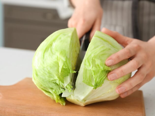 Добавьте это на дно банки – и капуста получится очень вкусной и ароматной. Простой рецепт маринада