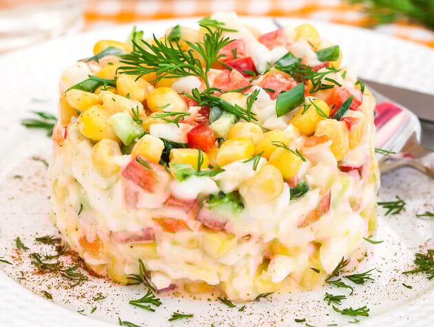 От этого салата гости упадут в обморок. Рецепт праздничного блюда для тех, кому охота 