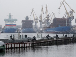 Намагаючись врятувати свою економіку, Росія вивела в Арктику всі свої атомні криголами – ЗМІ