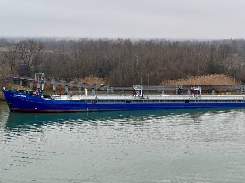 У мережу виклали фото танкера, який потрапив під український удар у російському Ростові