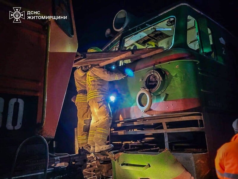 Вантажний поїзд біля Коростеня зійшов із колій унаслідок детонації, імовірно, Shahed