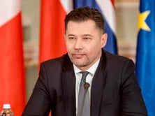 Дипломатия – это голос Бога. Если он умолкает или становится голосом лжи, то происходит так, как в РФ