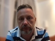 Мариупольский драмтеатр открыл продажу билетов. Правда, не без нюанса