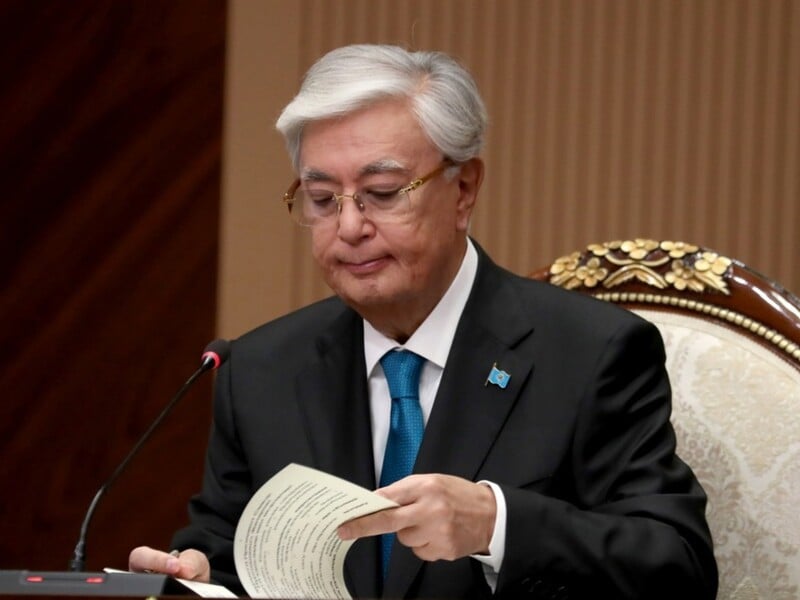 "Потребує компромісів з обох сторін". Токаєв у розмові з Трампом закликав шукати "формулу миру" для врегулювання війни РФ проти України