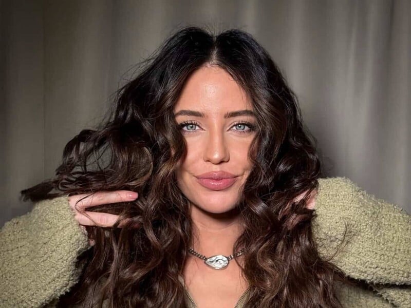 Дорофеева показала новые семейные фото по случаю Рождества