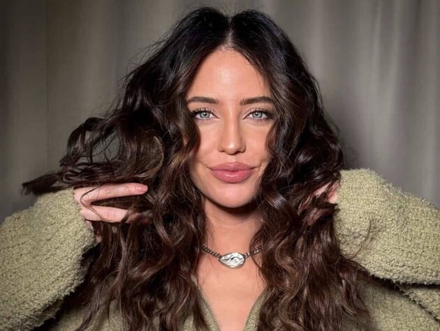 Дорофеева показала новые семейные фото по случаю Рождества