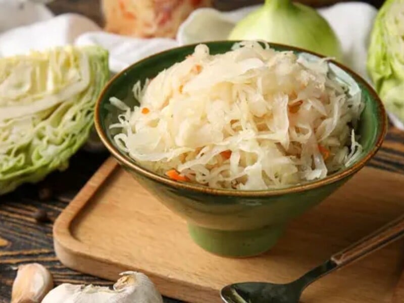 Будете квасить – воспользуйтесь этими секретами. Пропорции соли и сам рецепт квашеной капусты без сахара