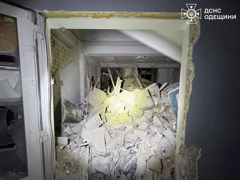 Армія РФ атакувала Україну в ніч на Різдво. Збили 106 БПЛА, є влучання