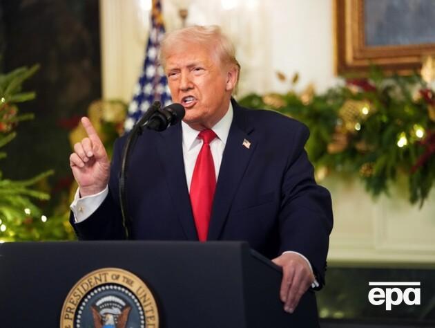 Трамп привітав із Різдвом усіх, 