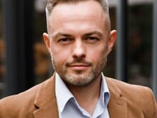 Николая Леонтовича убил какой-то московский бродяга, а теперь его музыка звучит на весь мир