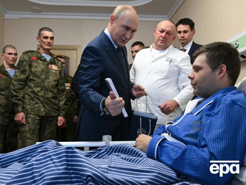 Поранених солдатів РФ у Криму й Донецьку змушують підписувати контракти й іти у "штурми" – "Атеш"