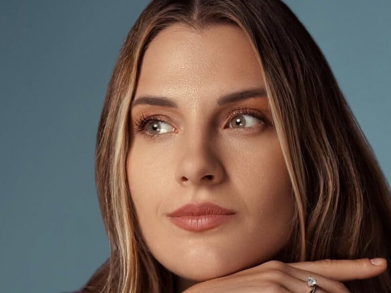 Харлан показала свежее рождественское фото с женихом