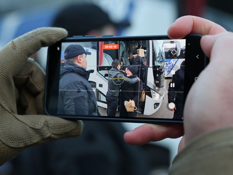 Звільнені з російського полону цивільні отримають одноразову допомогу. Деталі від Кабміну