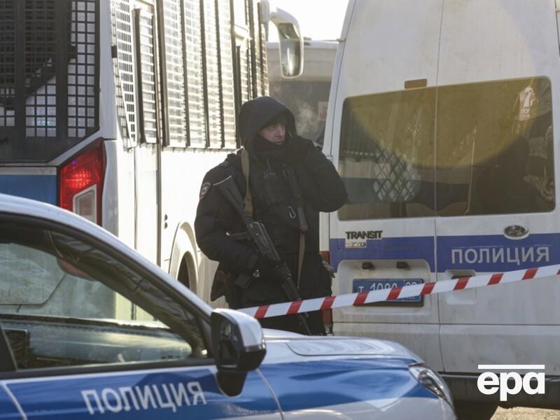 В Питере молились за ВСУ и здоровье Зеленского. Участников собраний обозвали "сектантами" и задержали. Видео