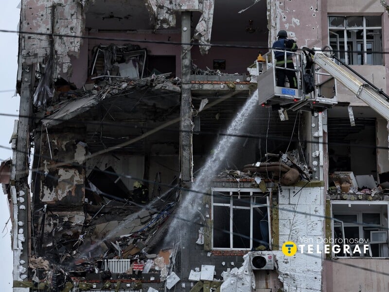 Десятки поранених, вимкнене тепло – наслідки атаки РФ на Київ