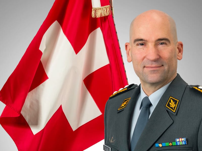 Армія Швейцарії буде готовою до війни до 2050 року, нині вона не здатна себе захистити – головком