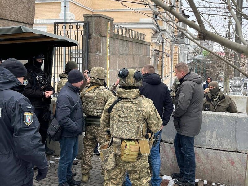 ЗМІ назвав нардепів, які дістали підозри за торгівлю голосами в Раді. Вони зі "Слуги народу"   