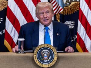 Перед зустріччю із Зеленським Трамп поговорив із Путіним