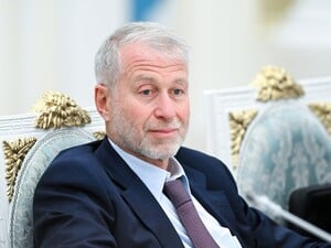 Абрамович найняв відомих адвокатів у справі щодо грошей від 