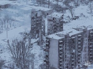Руїни, присипані снігом. ЗСУ показали, який вигляд має Куп'янськ із висоти. Фоторепортаж