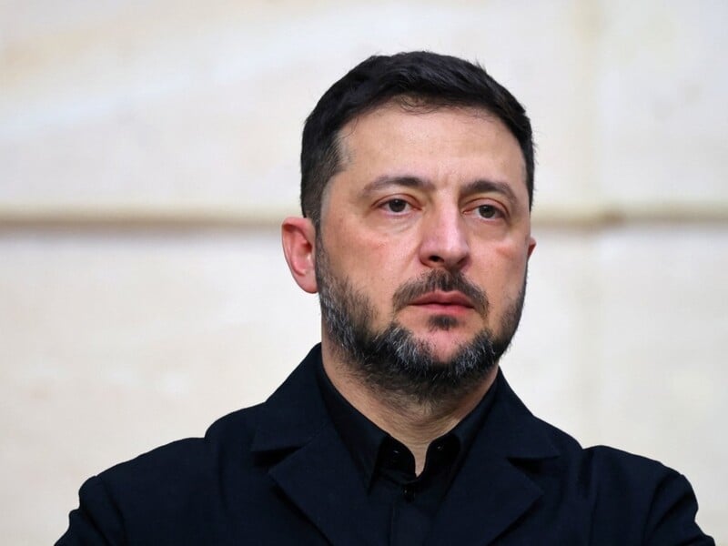 "Мы не можем просто уйти". Зеленский – о готовности Украины отдать Донбасс