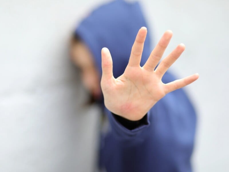 Прив'язували до ліжка, душили подушкою, били. Лубінець заявив про знущання з пацієнтки в лікарні Житомира