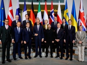 Лідери країн ЄС зідзвонилися після заяви Росії про 