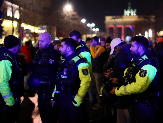 В Германии возникли беспорядки во время празднования Нового года. Есть погибшие