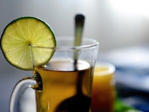 Как улучшить состояние после застолья? Семь продуктов, которые помогут преодолеть похмелье