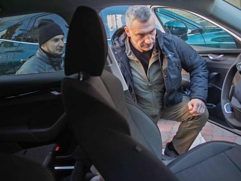 Кличко: Командири 13 підрозділів, які захищають Донбас і Харківську область, подякували киянам за допомогу на Новий рік