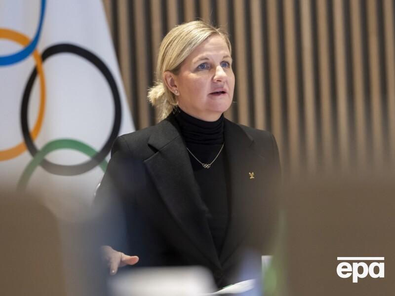 Російські спортсмени не зможуть змагатися на Олімпіаді під своїм прапором навіть після війни – МОК