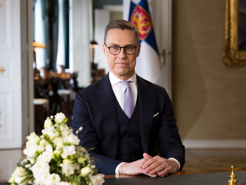 Президент Финляндии заявил, что отношения с РФ изменились навсегда. Медведев вспомнил об "ошибке большевиков"