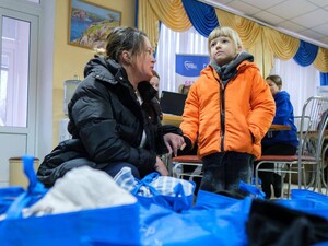 В Запорожской и Днепропетровской областях эвакуируют детей из 44 населенных пунктов