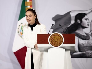 У Мексиці потужний землетрус перервав перший пресбрифінг президентки країни. Відео