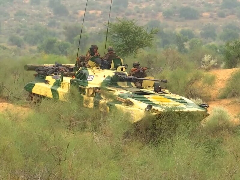 Фінансовий шантаж і каральні "ями". Як у військах РФ змушують іти на смертельні штурми