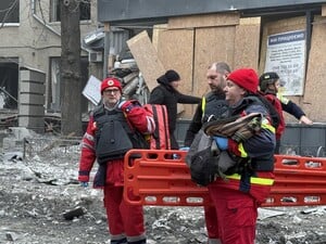 Пятеро людей в Харькове не выходят на связь, их ищут под завалами