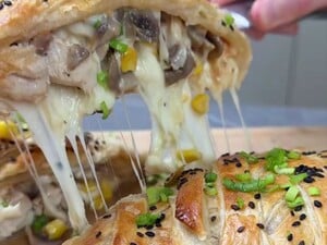 Сделайте эту простую начинку – и этот божественный пирог поразит вас вкусом. Лучший рецепт