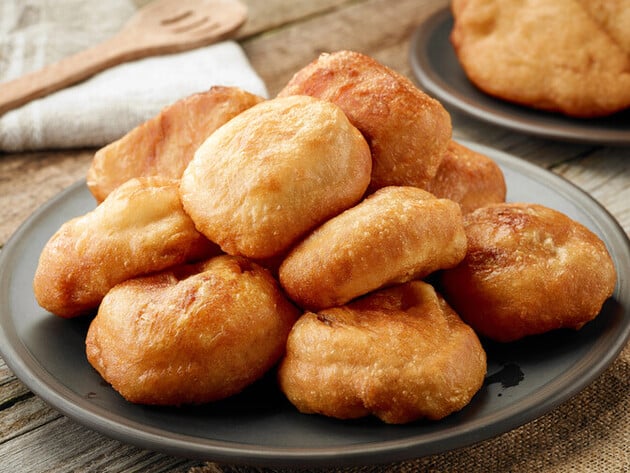 Полчаса – и гора вкусных жареных пирожков будет на столе. Рецепт теста для любой начинки