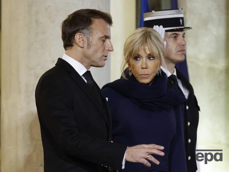 Во Франции осудили участников кибербуллинга первой леди