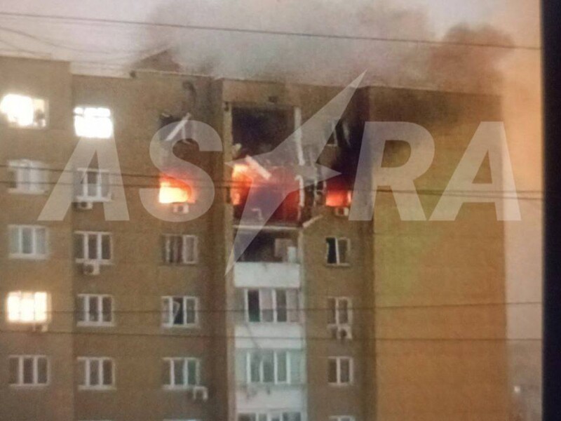 В российской Твери части дрона попали в высотку. СМИ назвали цель БПЛА