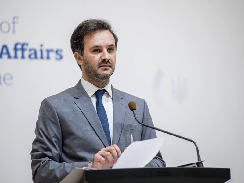 "Зона впливу РФ обмежується валізою з екскрементами Путіна". МЗС України відреагувало на заяву про новий поділ світу