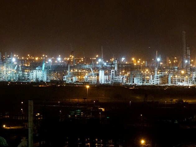 Крупнейший покупатель российской нефти в Индии останавливает поставки сырья