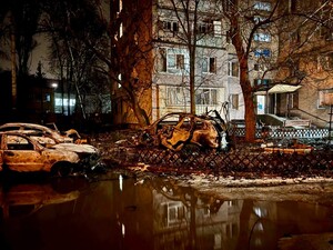 Российские оккупанты атаковали Днепр: повреждены 10 домов, общежитие, садики. Среди пострадавших – дети